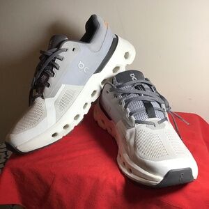 😎ON CLOUD, men’s size 12, new condition, see photos, super lightweight 🔥🔥